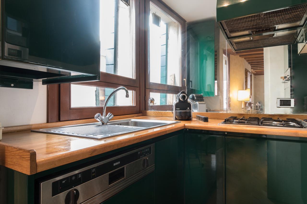 Fenice Double Canal View By Lionhost Apartment Venedig