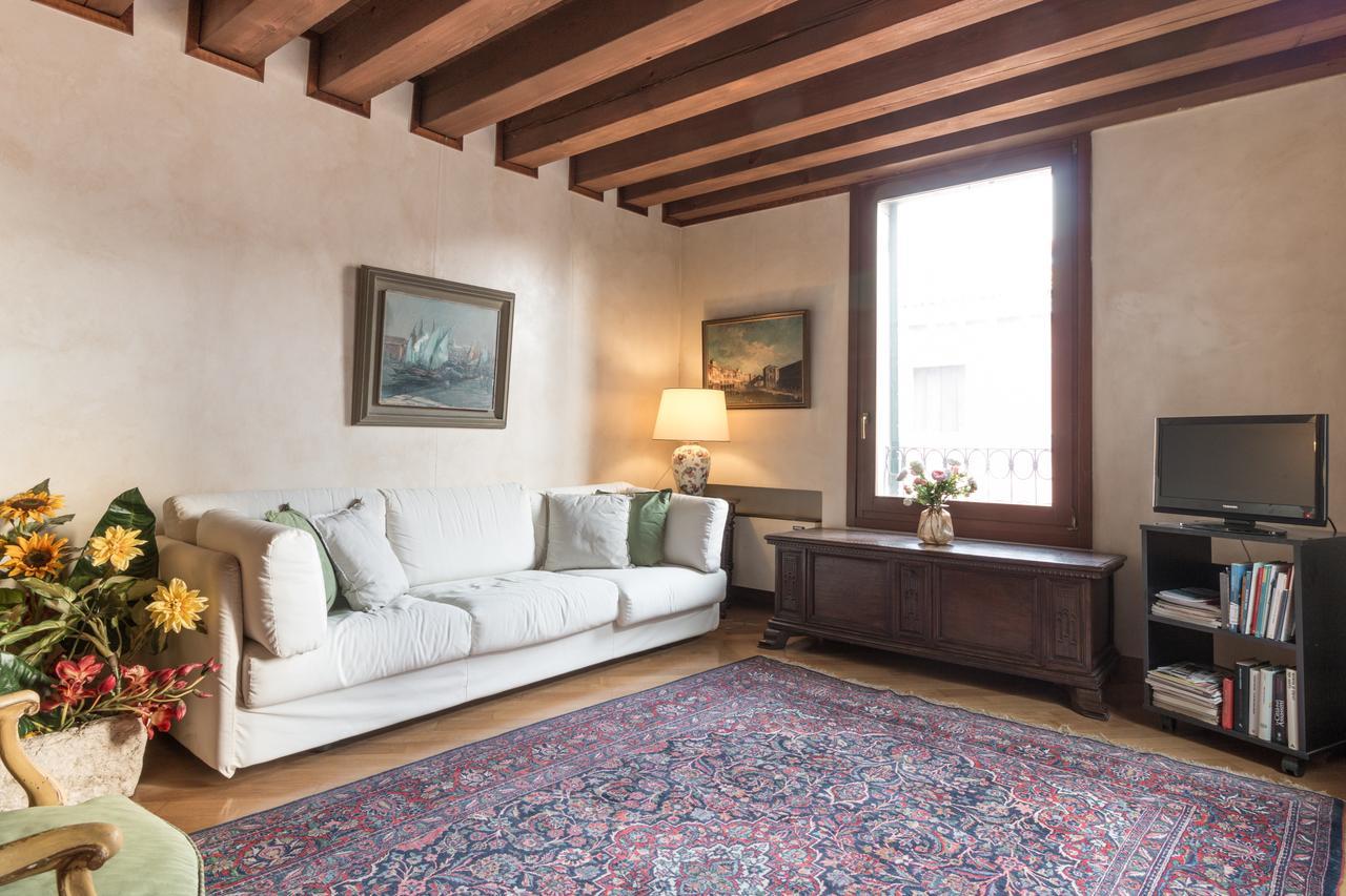 Apartment Fenice Double Canal View By Lionhost Venedig